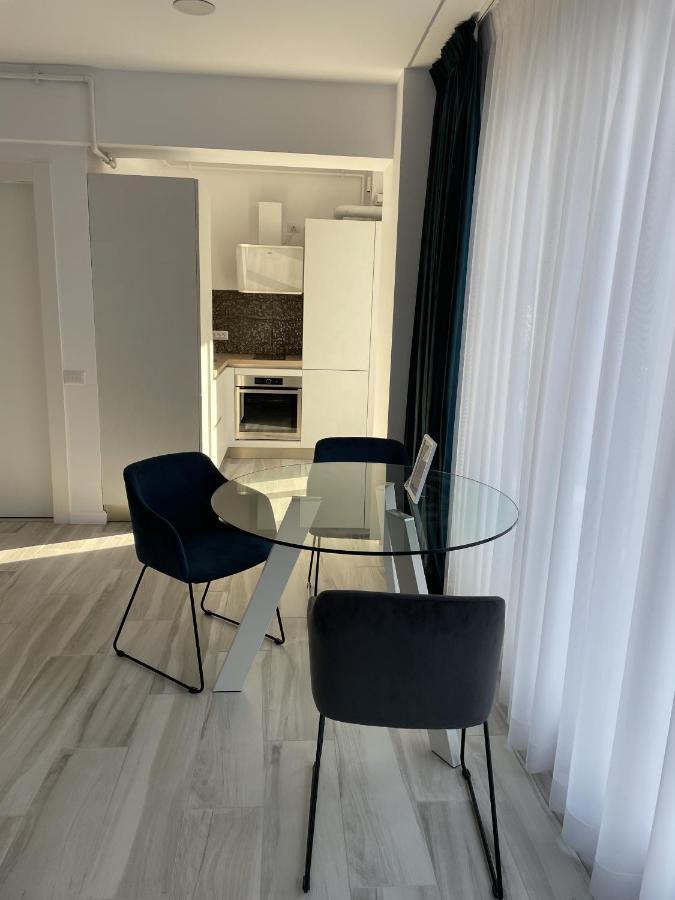 Avg By The Sea - Bel Air Apartments Mamaia Nord Dış mekan fotoğraf